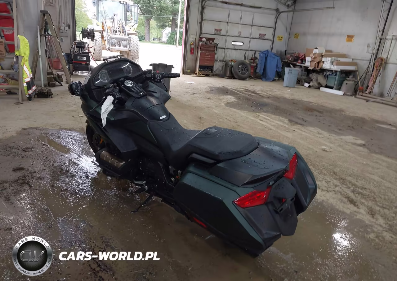 2024 Honda Gl1800 B VIN:JH2SC7916RK600177 - 3