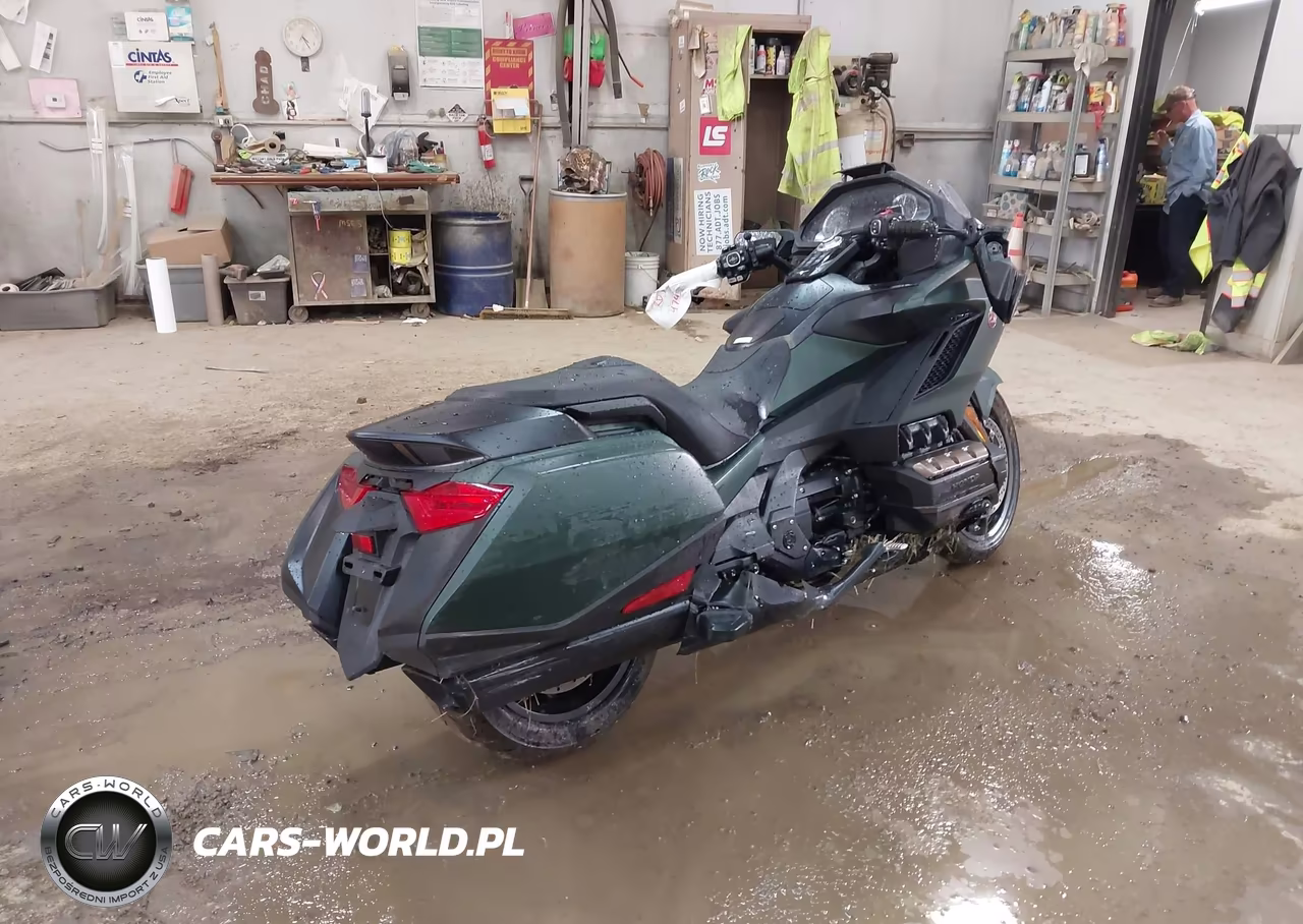2024 Honda Gl1800 B VIN:JH2SC7916RK600177 - 4