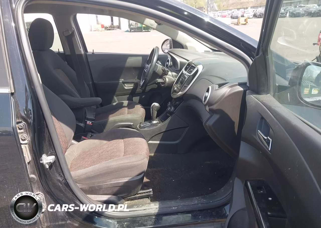 2019 Chevrolet Sonic Lt Auto VIN:1G1JD6SB6K4110954 - 5
