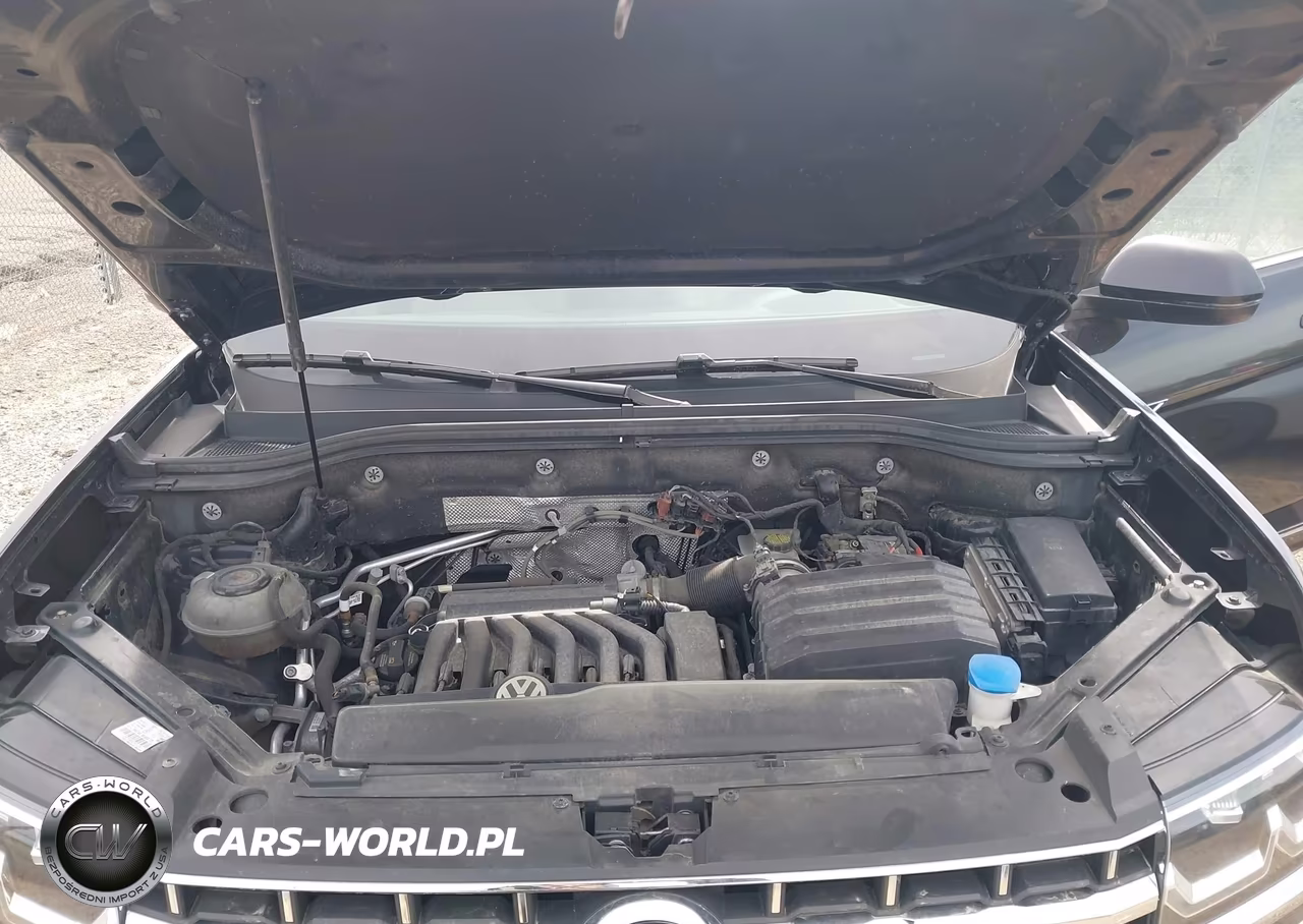 2019 Volkswagen Atlas 3.6L V6 Se W-Technology R-Line VIN:1V2XR2CA4KC571074 - 10