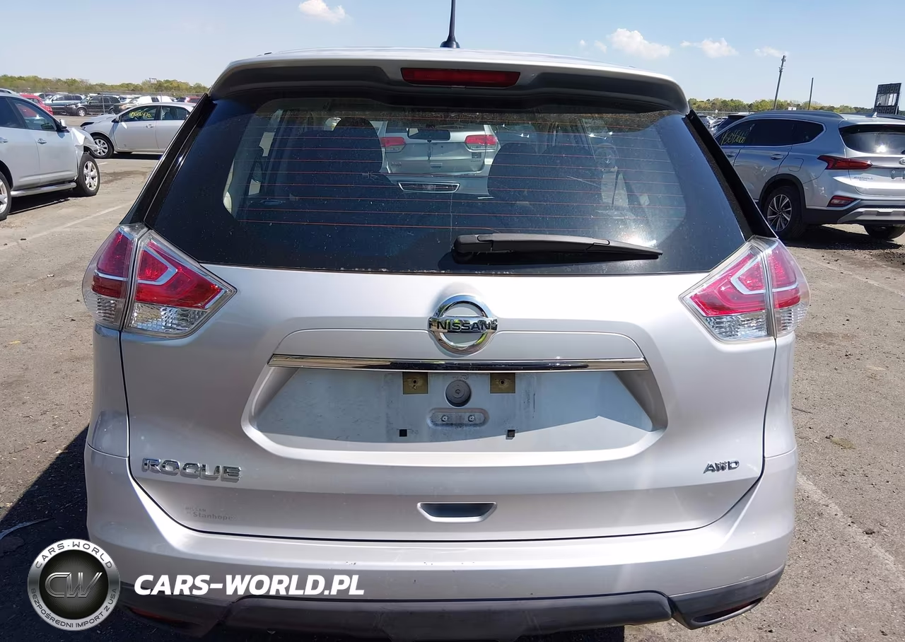 2015 Nissan Rogue S VIN:KNMAT2MV0FP579486 - 16