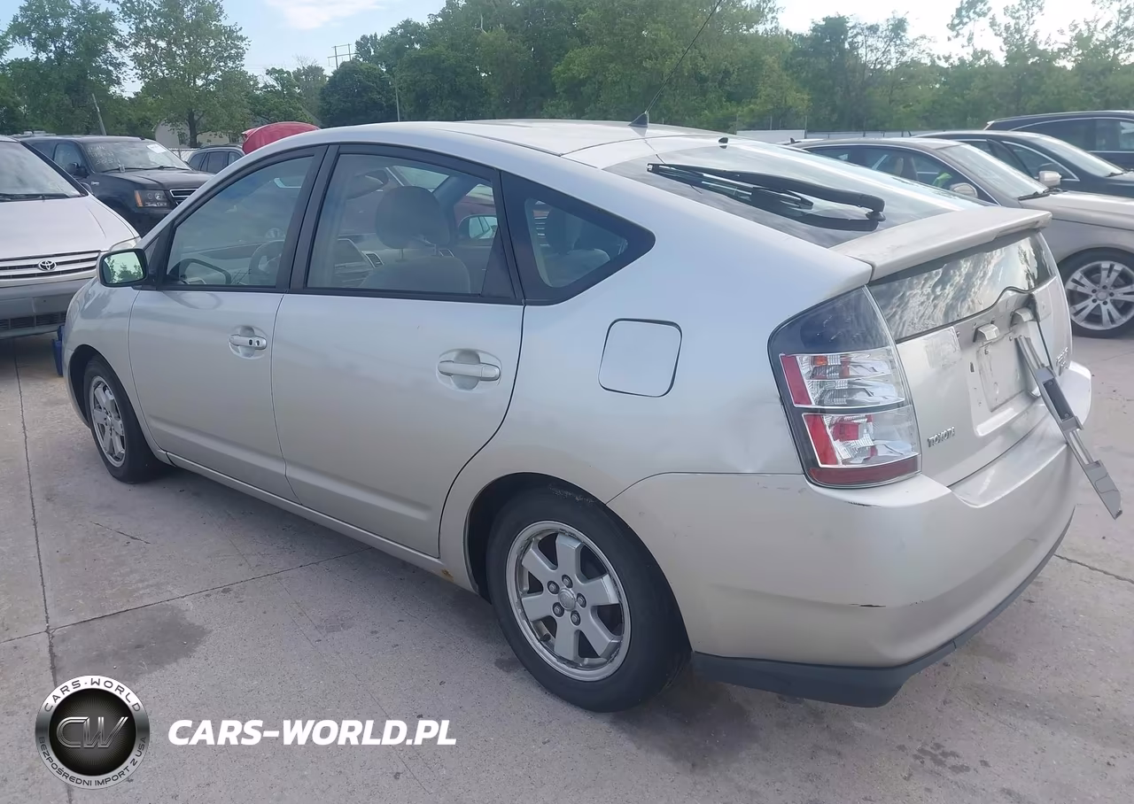 2005 Toyota Prius VIN:JTDKB20U853018561 - 3