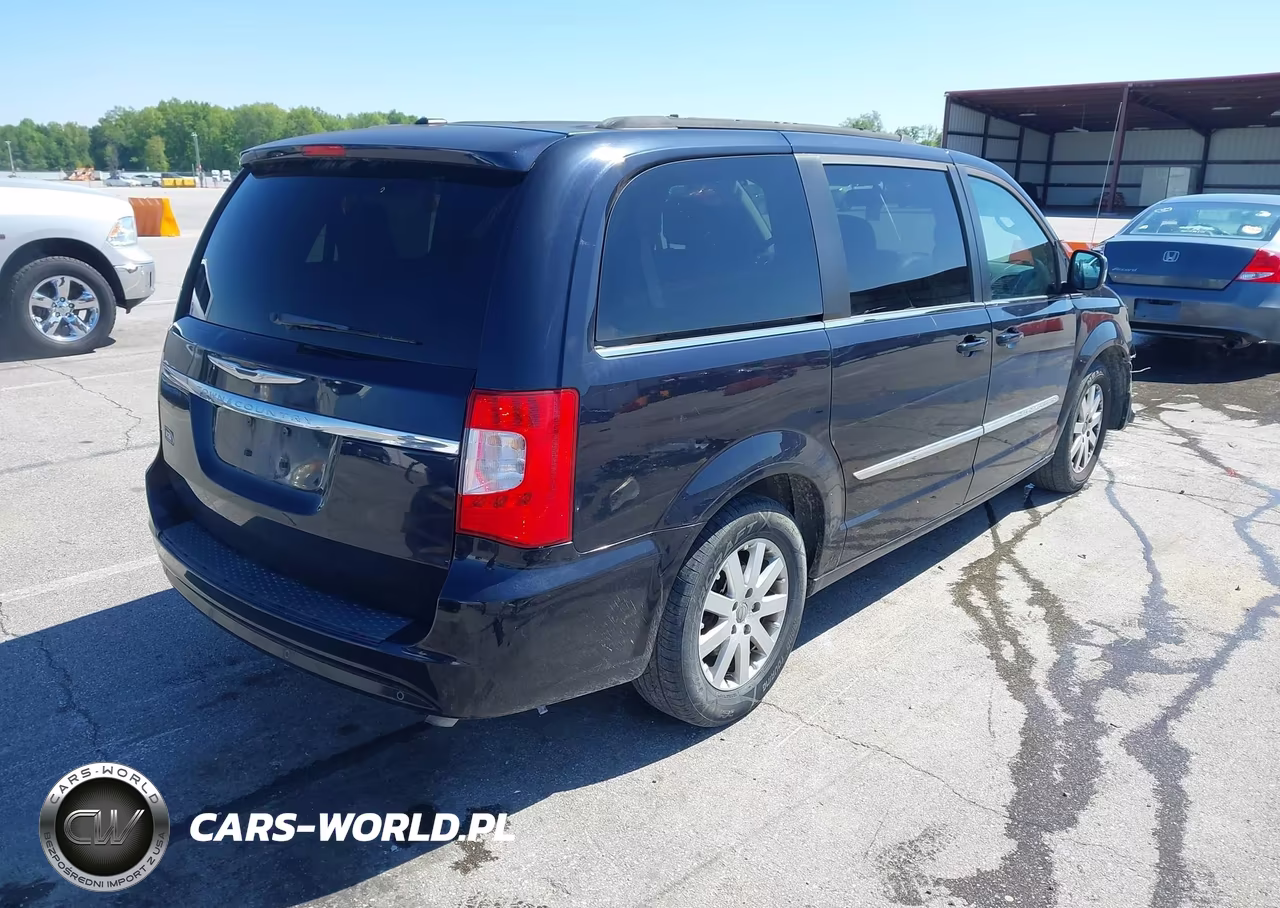 2011 Chrysler Town & Country Touring-L VIN:2A4RR8DG3BR613784 - 4
