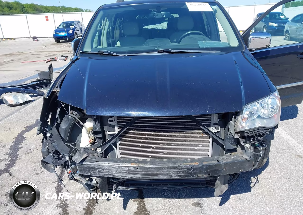 2011 Chrysler Town & Country Touring-L VIN:2A4RR8DG3BR613784 - 6