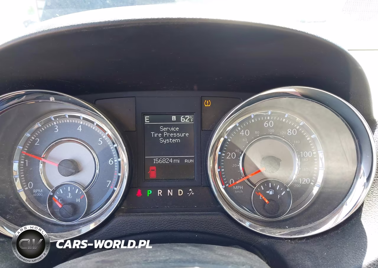 2011 Chrysler Town & Country Touring-L VIN:2A4RR8DG3BR613784 - 7