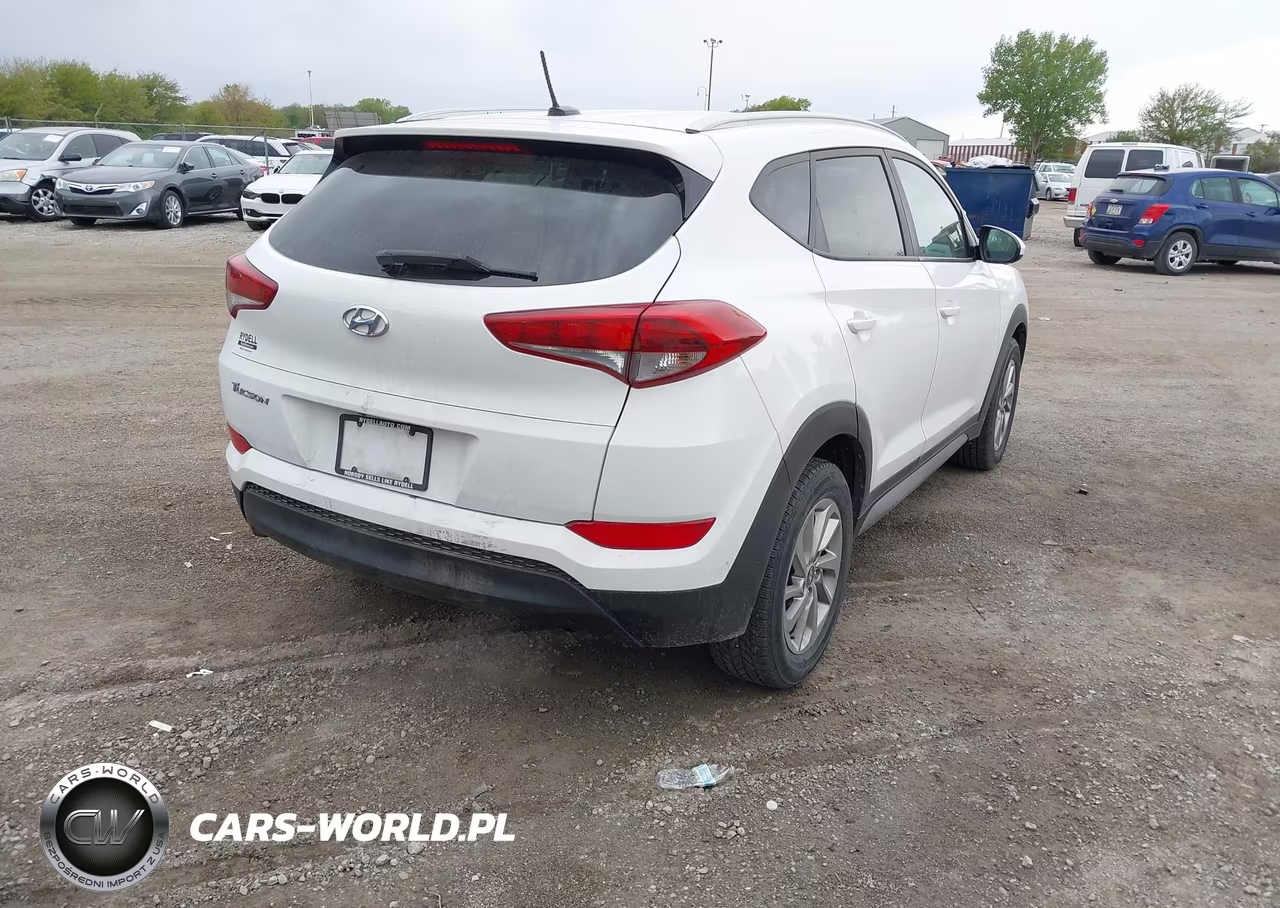 2017 Hyundai Tucson Se VIN:KM8J33A46HU280232 - 4