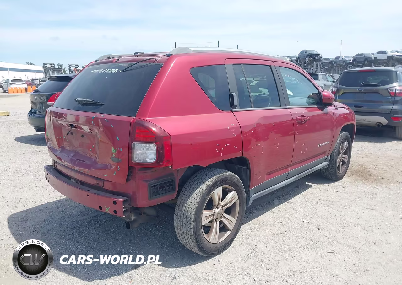 2014 Jeep Compass Latitude VIN:1C4NJDEB1ED622434 - 4