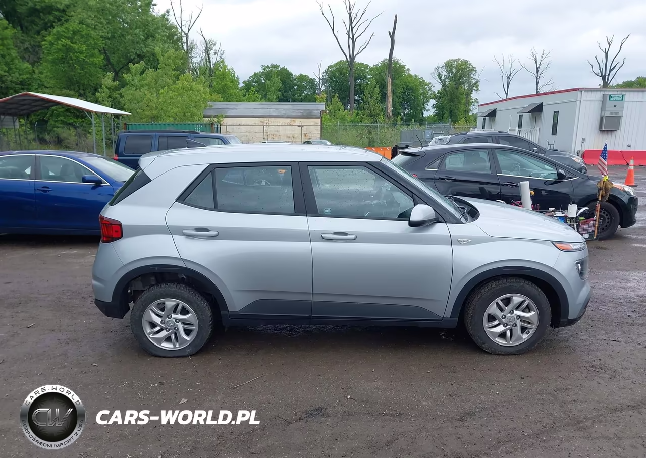 2021 Hyundai Venue Se VIN:KMHRB8A38MU127744 - 13