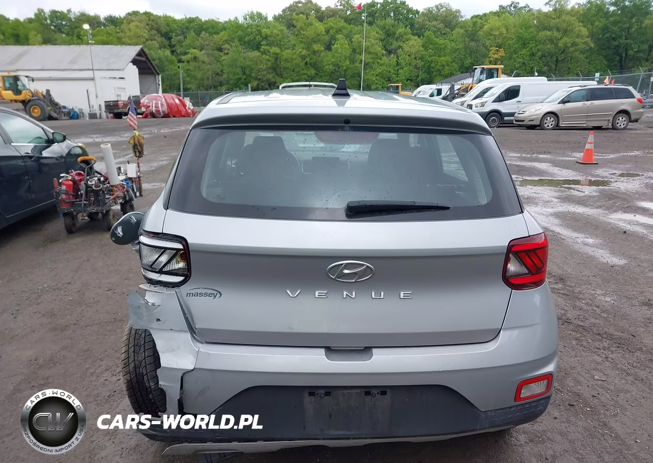 2021 Hyundai Venue Se VIN:KMHRB8A38MU127744 - 16