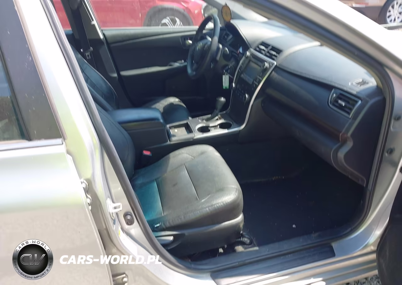 2015 Toyota Camry Le VIN:4T1BF1FK7FU938516 - 5