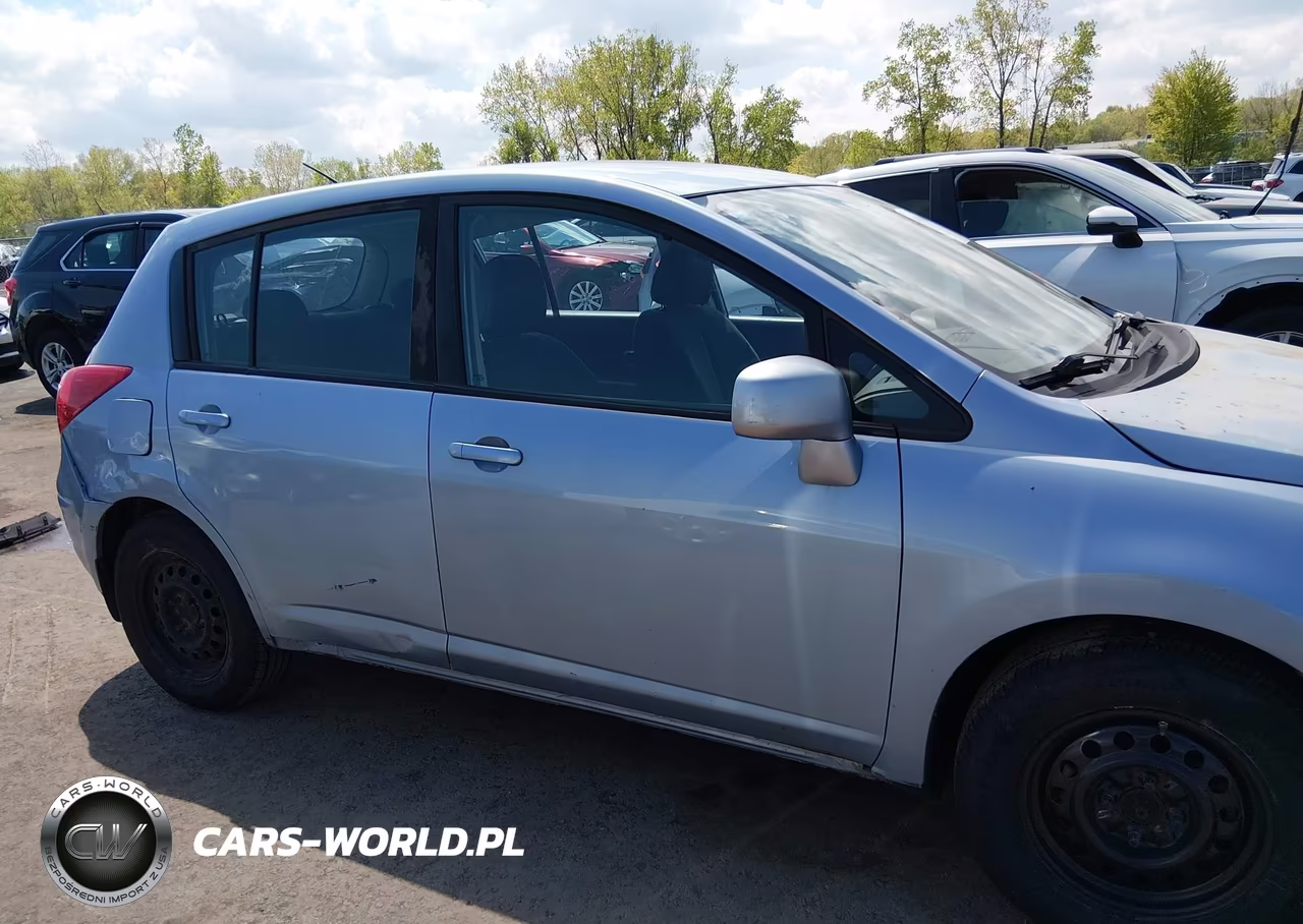 2010 Nissan Versa 1.8S VIN:3N1BC1CP5AL415028 - 14