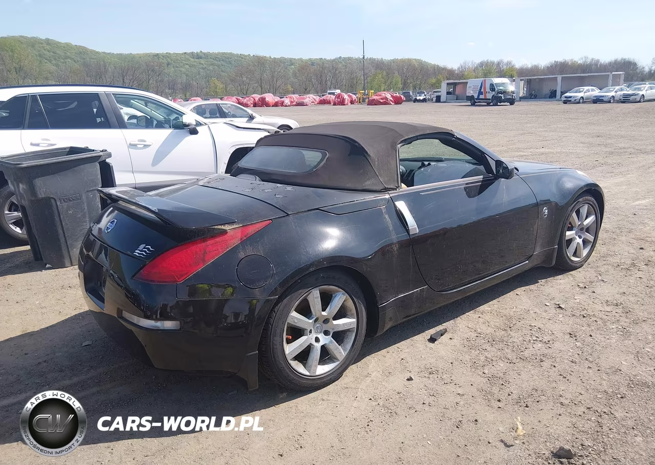 2005 Nissan 350Z Touring VIN:JN1AZ36A35M755173 - 4