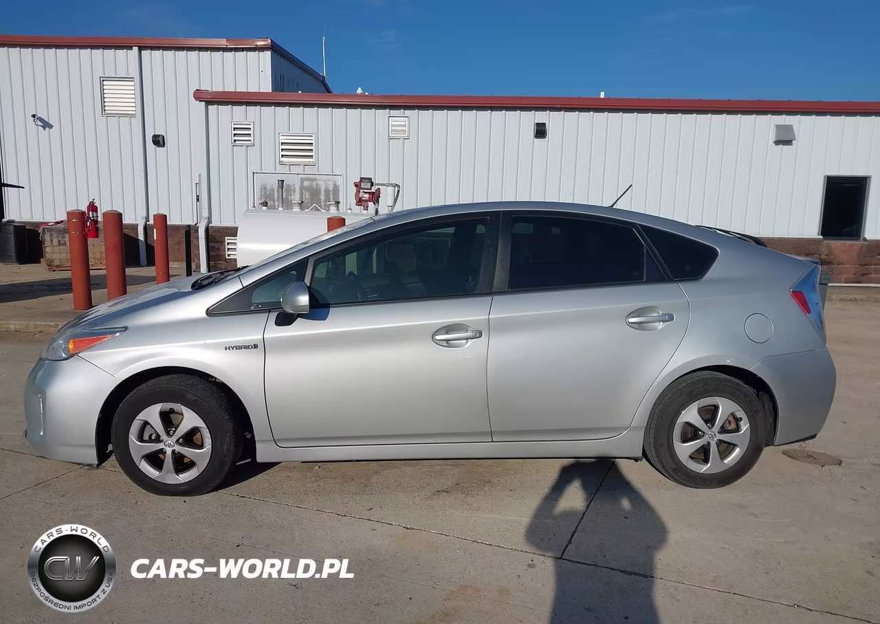 2014 Toyota Prius Four VIN:JTDKN3DU6E1808220 - 14