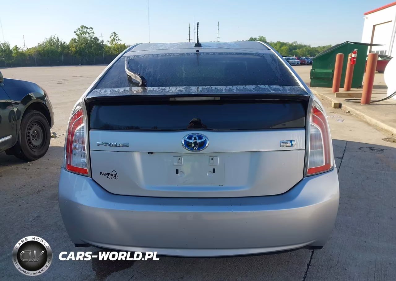 2014 Toyota Prius Four VIN:JTDKN3DU6E1808220 - 16