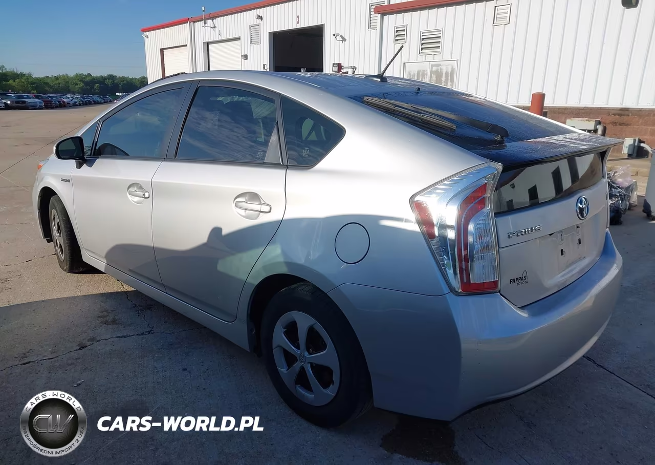 2014 Toyota Prius Four VIN:JTDKN3DU6E1808220 - 3