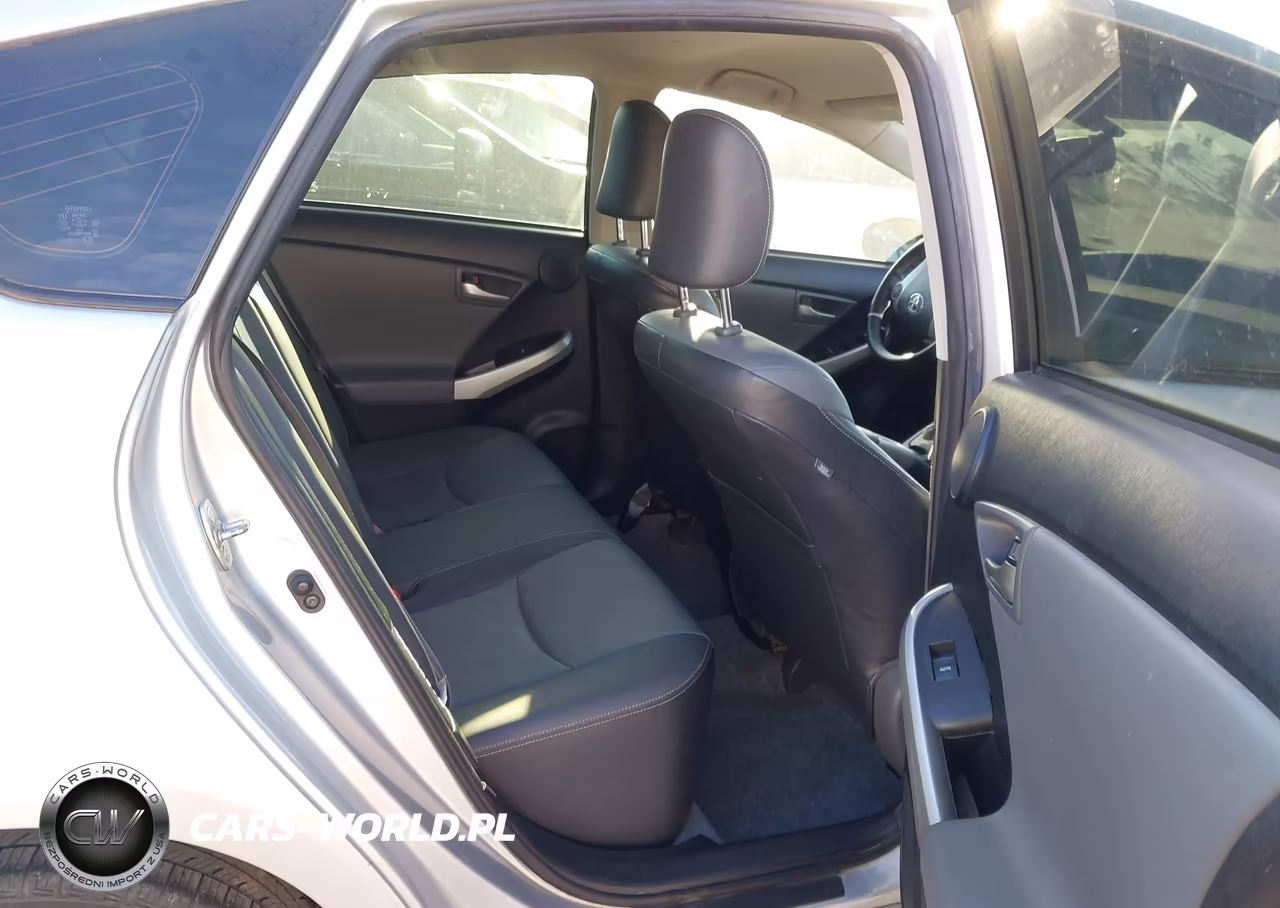 2014 Toyota Prius Four VIN:JTDKN3DU6E1808220 - 8