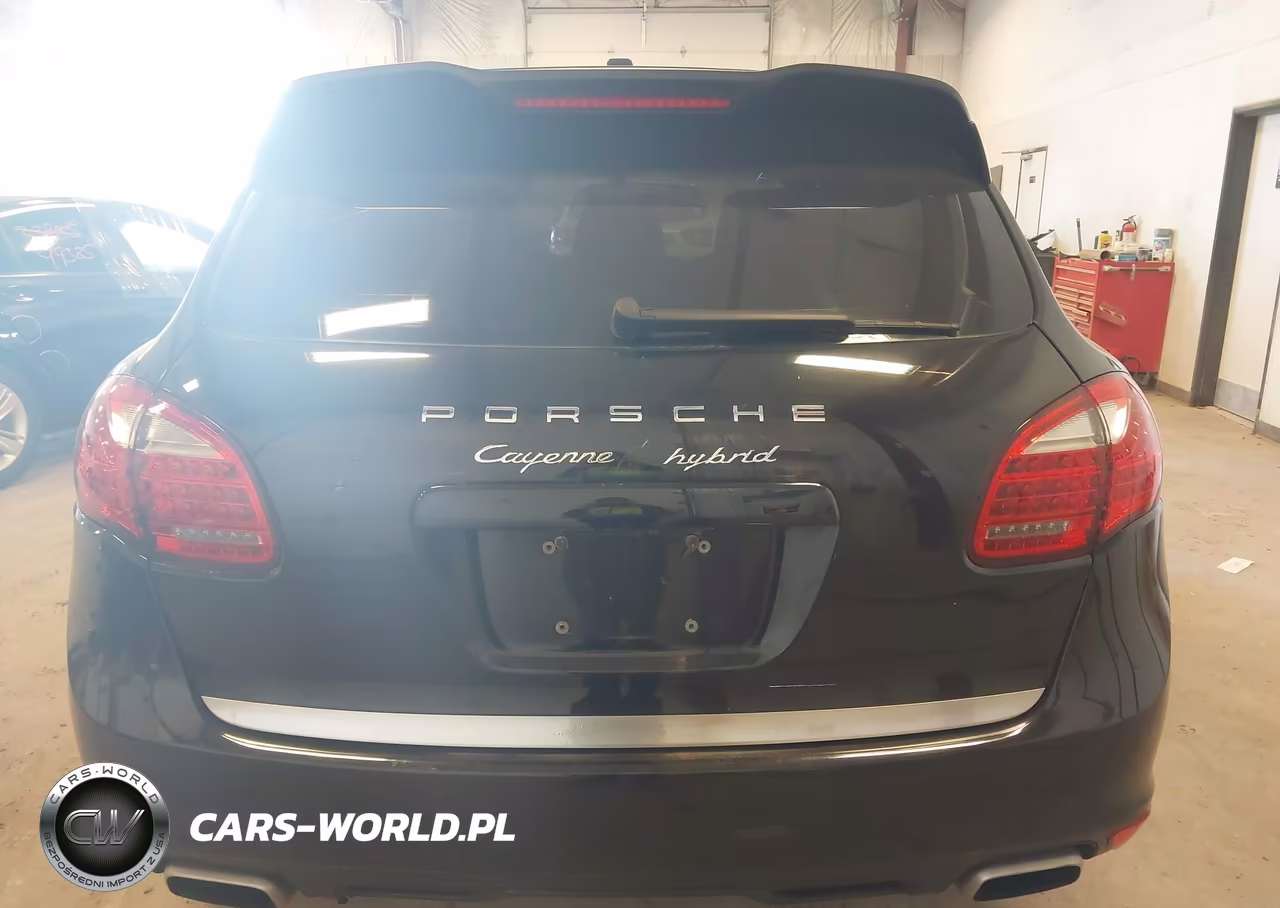 2012 Porsche Cayenne Hybrid S VIN:WP1AE2A26CLA90905 - 16