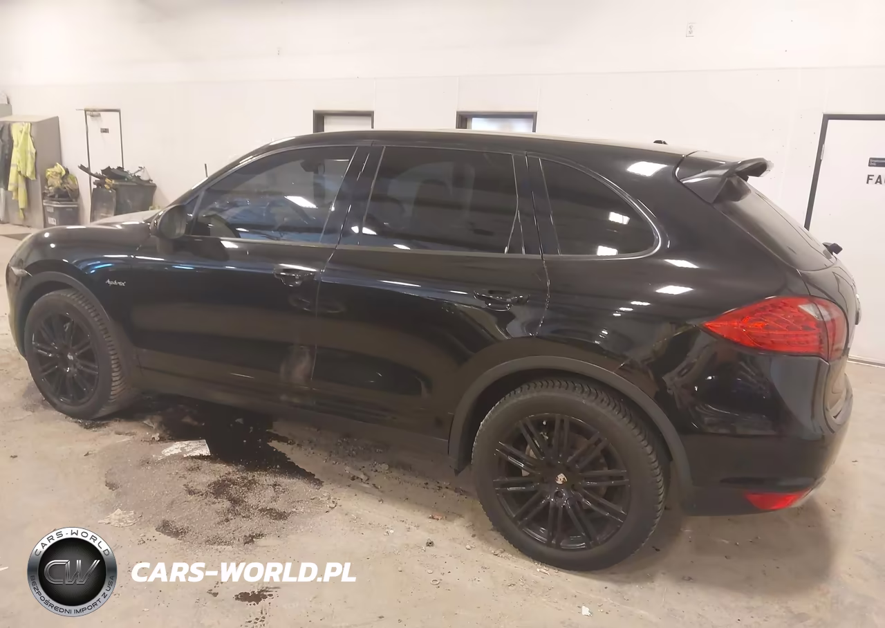 2012 Porsche Cayenne Hybrid S VIN:WP1AE2A26CLA90905 - 3