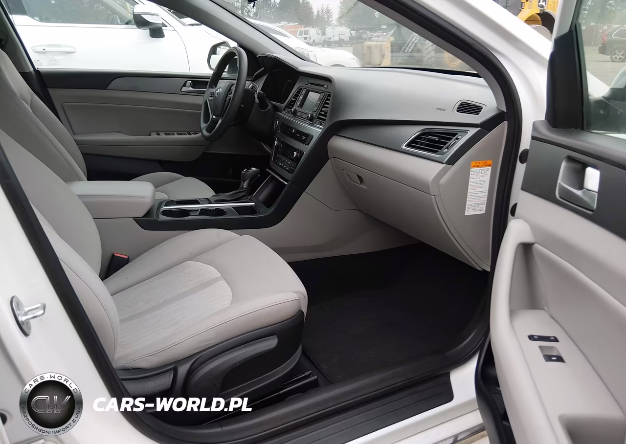 2016 Hyundai Sonata Hybrid Se VIN:KMHE24L13GA009240 - 5