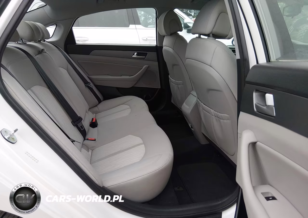2016 Hyundai Sonata Hybrid Se VIN:KMHE24L13GA009240 - 8