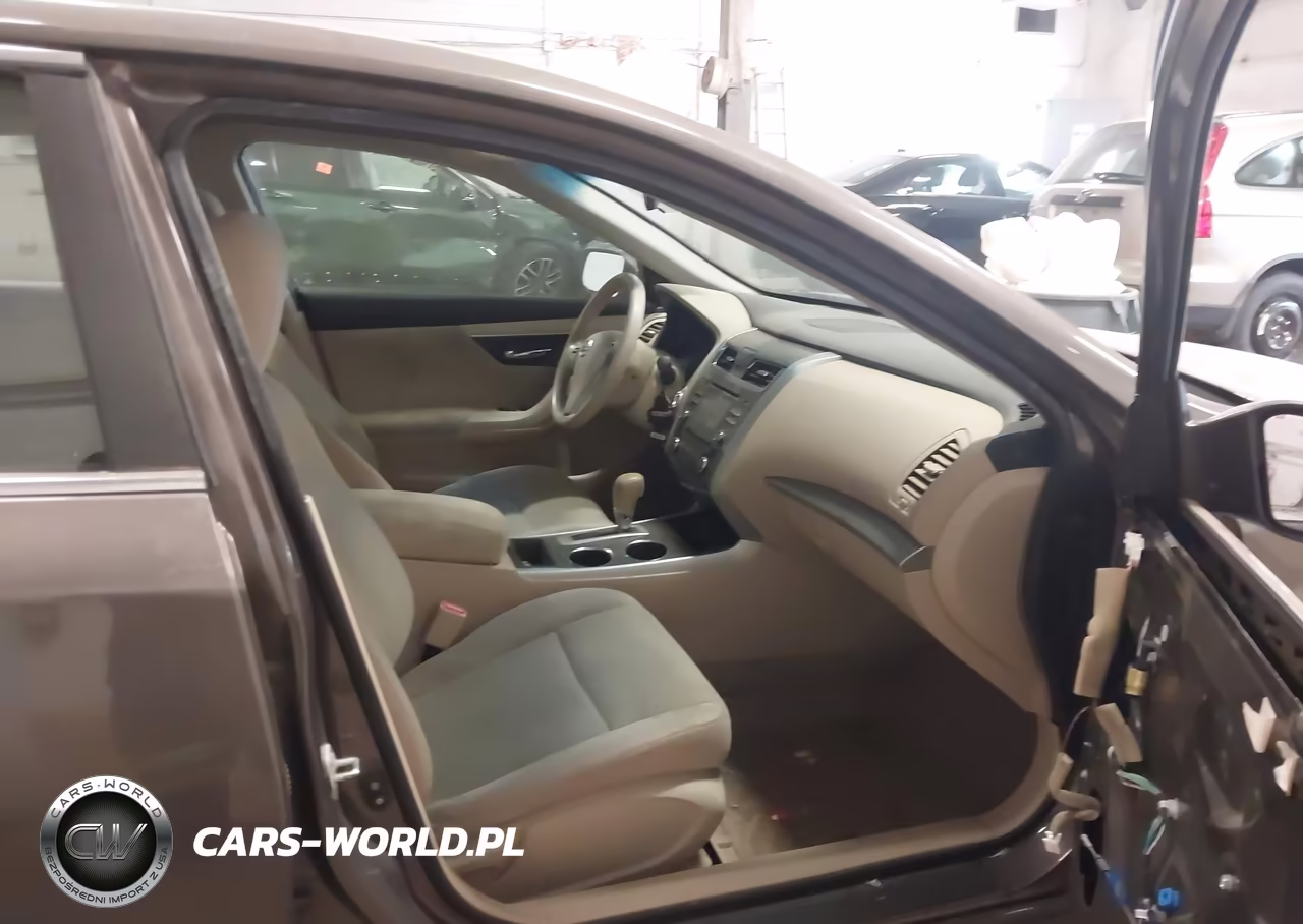 2014 Nissan Altima 2.5 S VIN:1N4AL3AP1EC326247 - 5
