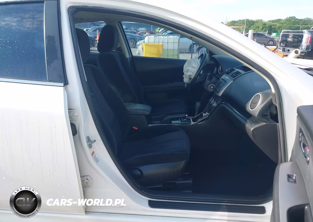 2010 Mazda Mazda6 I Touring Plus VIN:1YVHZ8CH5A5M56616 - 5