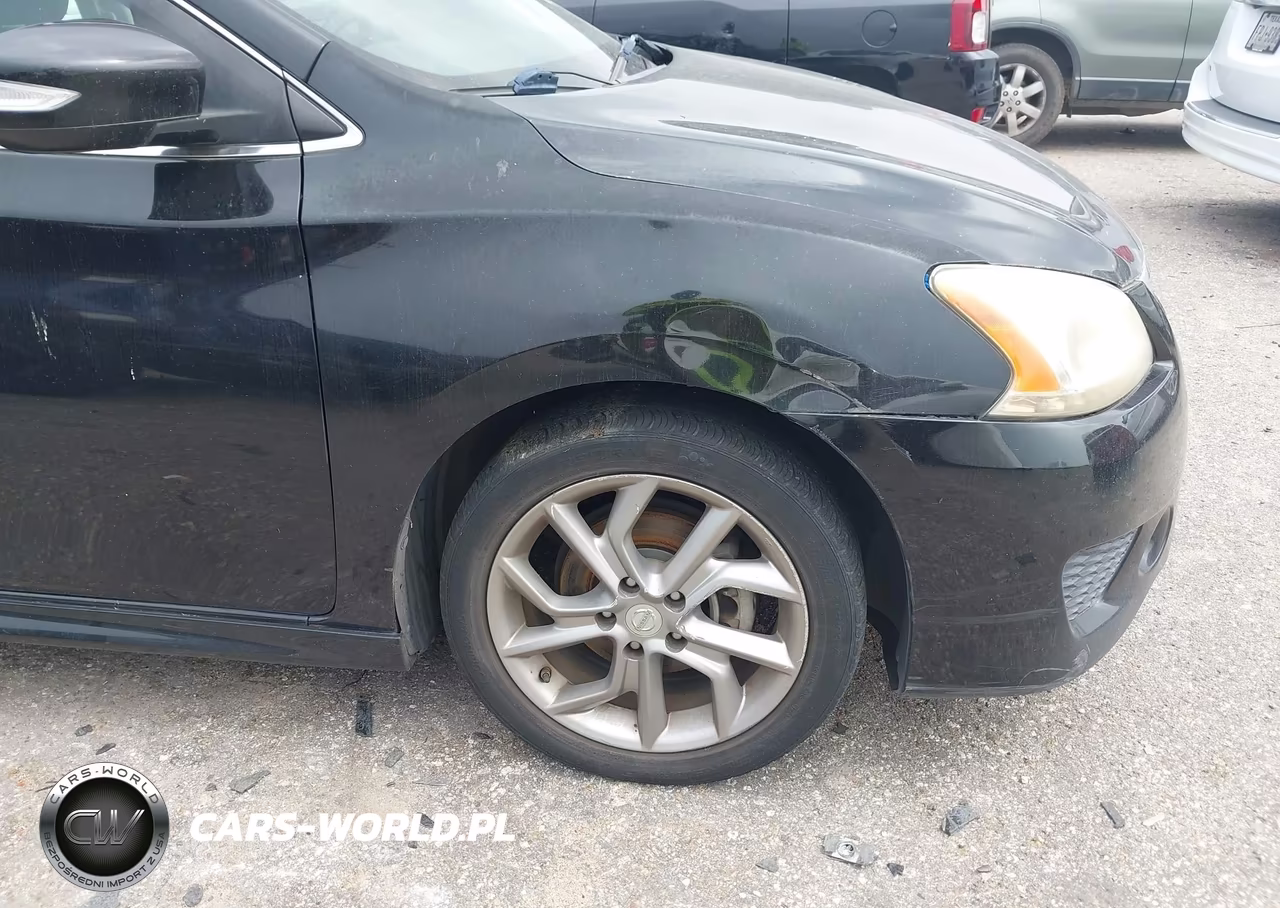 2015 Nissan Sentra Sr VIN:3N1AB7APXFY247160 - 12