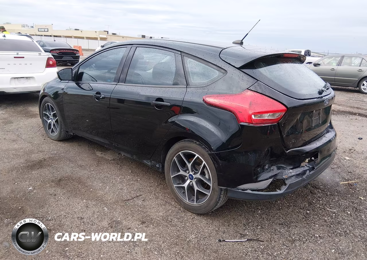 2017 Ford Focus Sel VIN:1FADP3M22HL229693 - 3