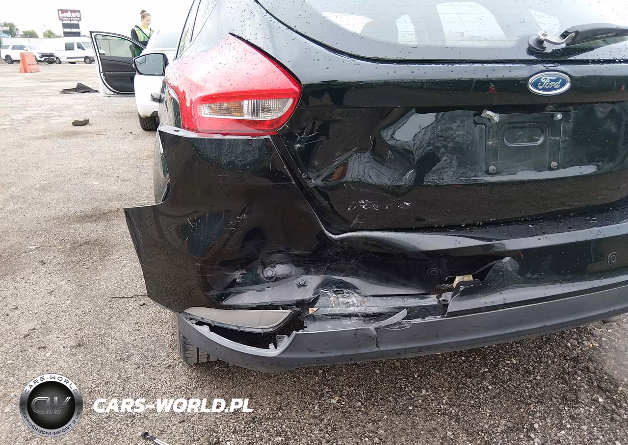 2017 Ford Focus Sel VIN:1FADP3M22HL229693 - 6