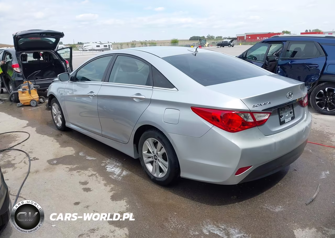 2014 Hyundai Sonata Gls VIN:5NPEB4AC2EH873078 - 3