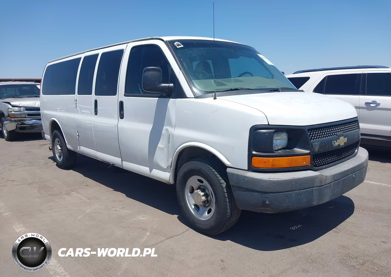 2013 Chevrolet Express 3500 Ls – zdjęcie 1 z 16