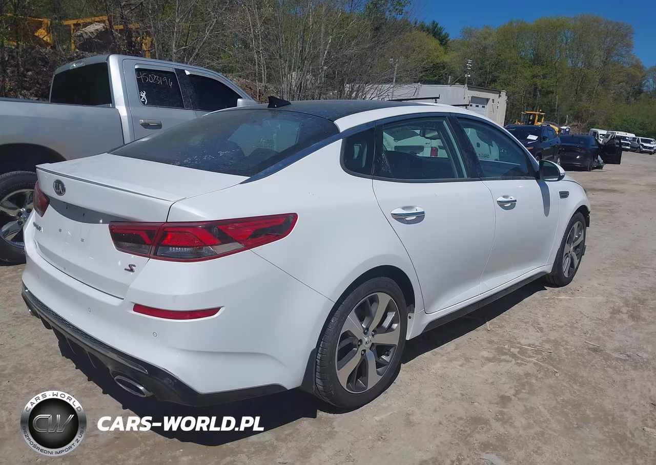 2019 Kia Optima S VIN:5XXGT4L3XKG369047 - 4
