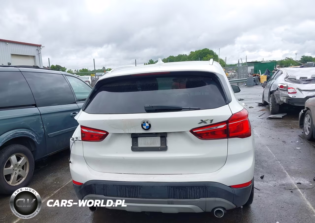 2018 BMW X1 xDrive28I VIN:WBXHT3C33J5K25358 - 16