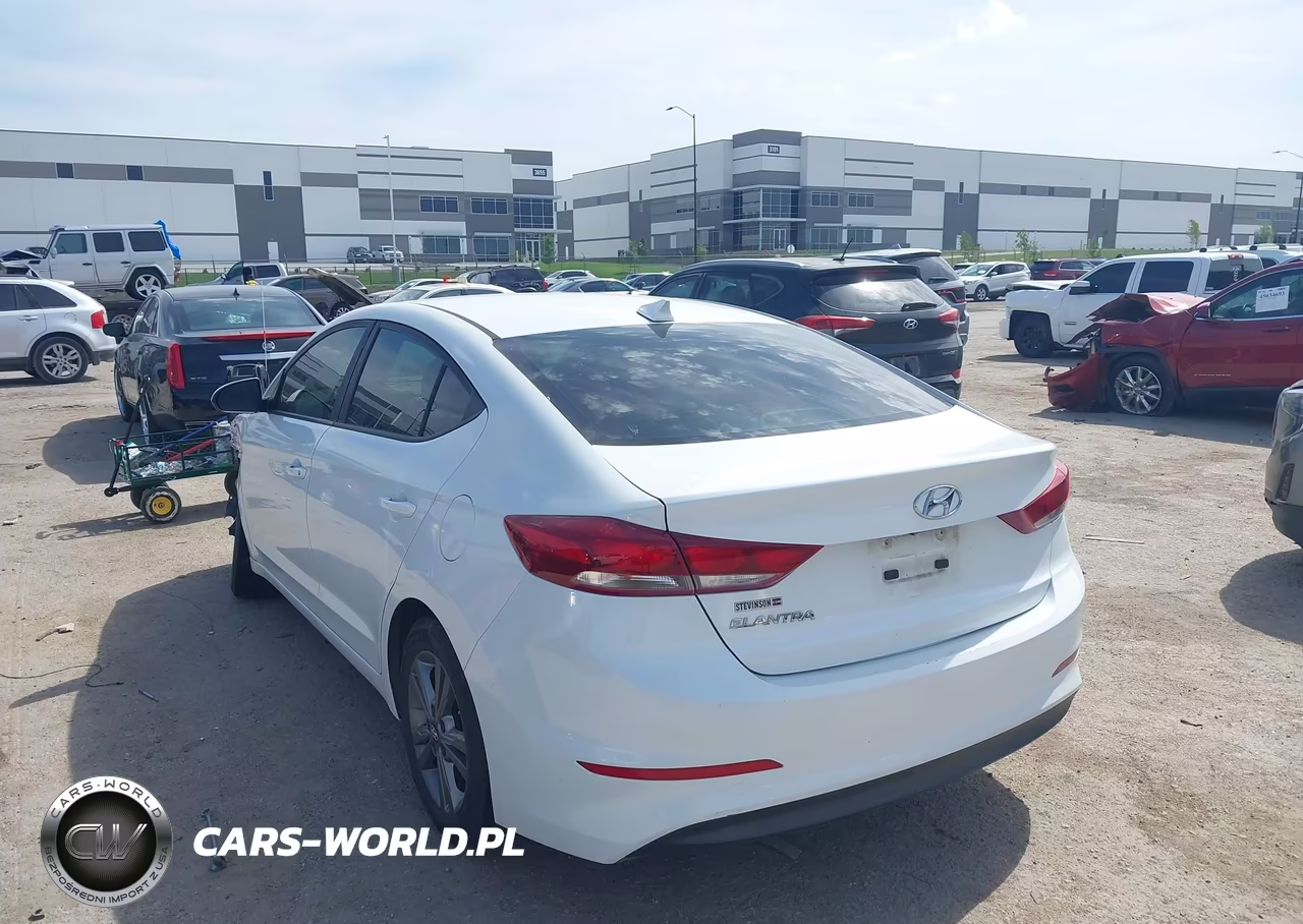 2018 Hyundai Elantra Sel VIN:5NPD84LF7JH232875 - 3