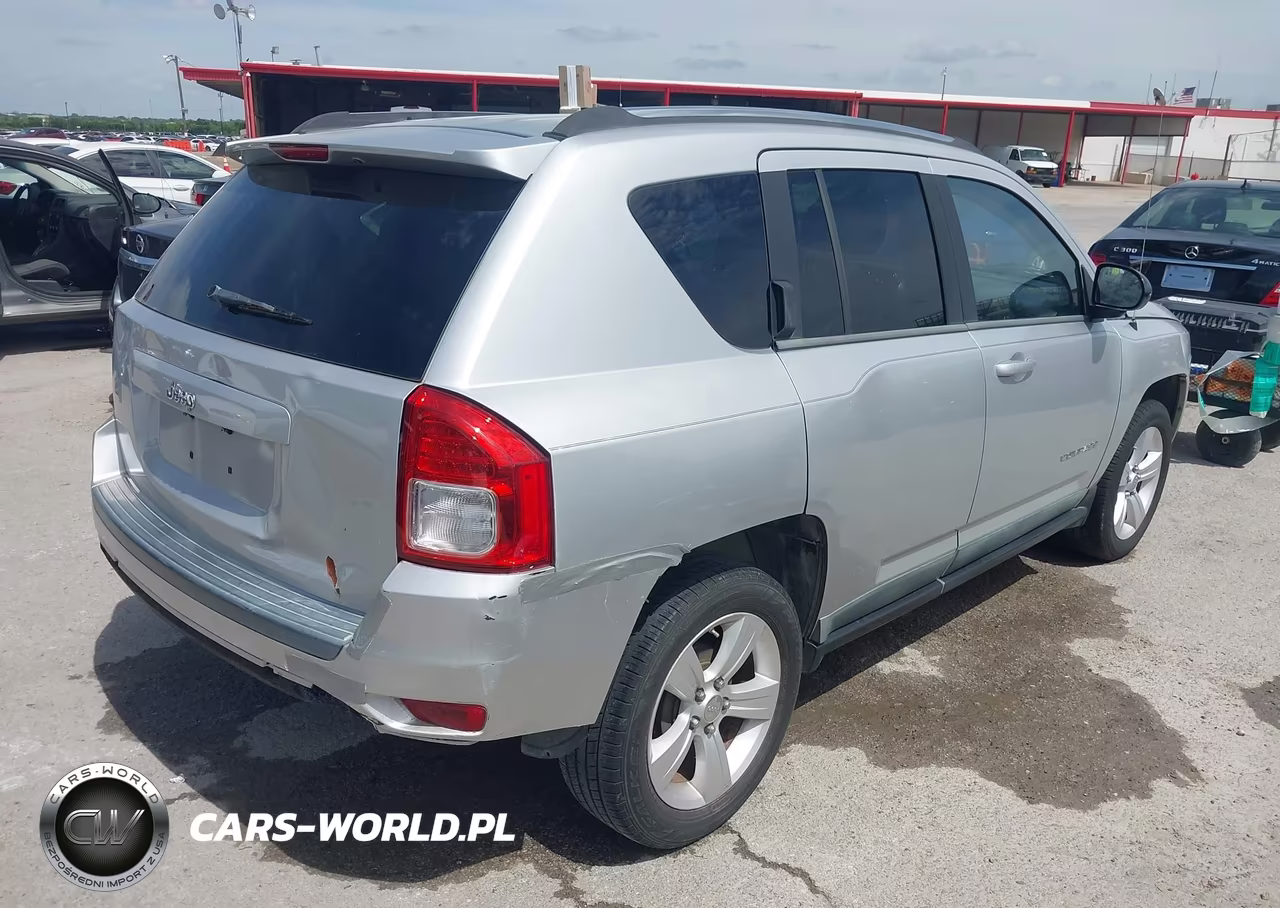 2011 Jeep Compass VIN:1J4NT1FB0BD146724 - 4