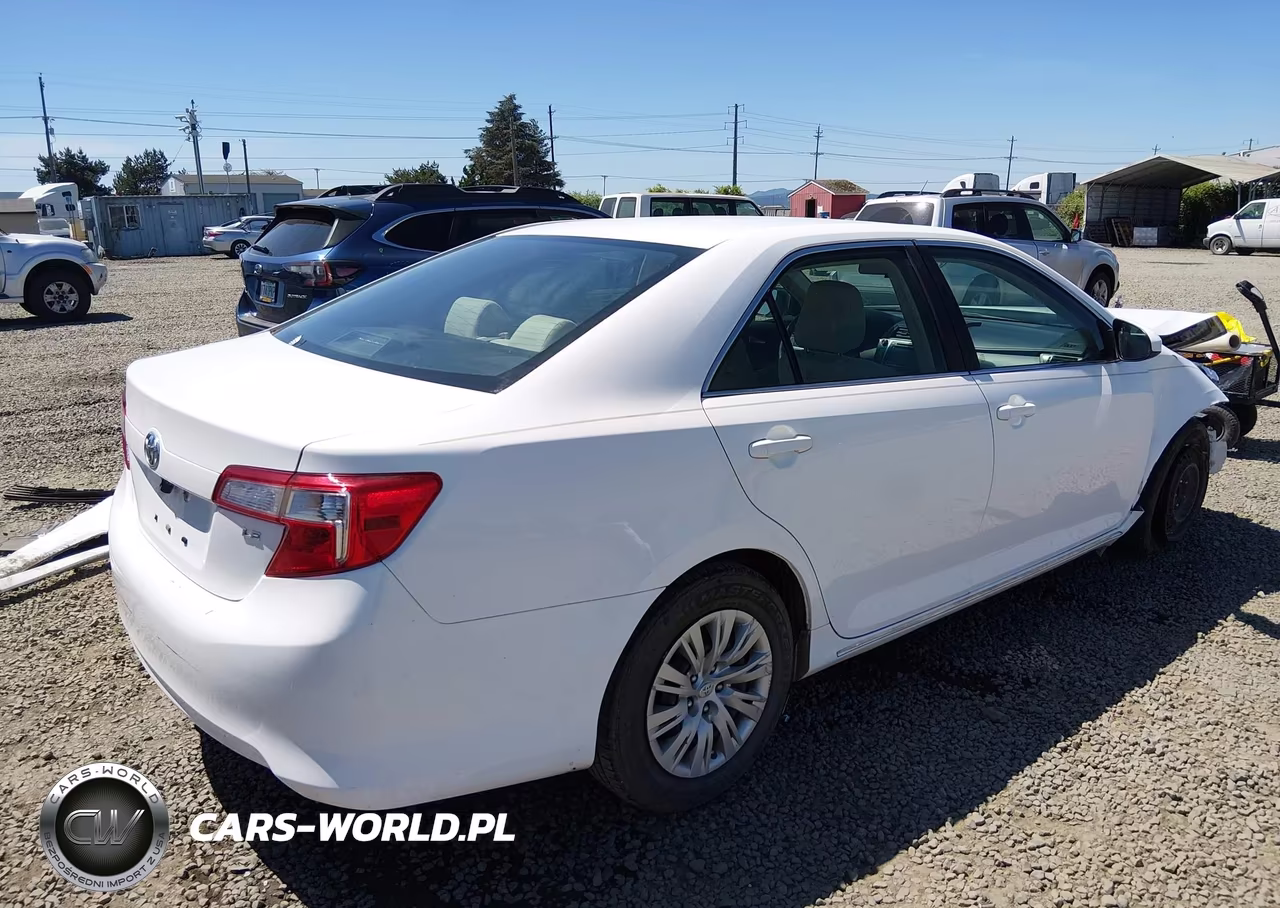2014 Toyota Camry Le VIN:4T4BF1FK0ER350879 - 4