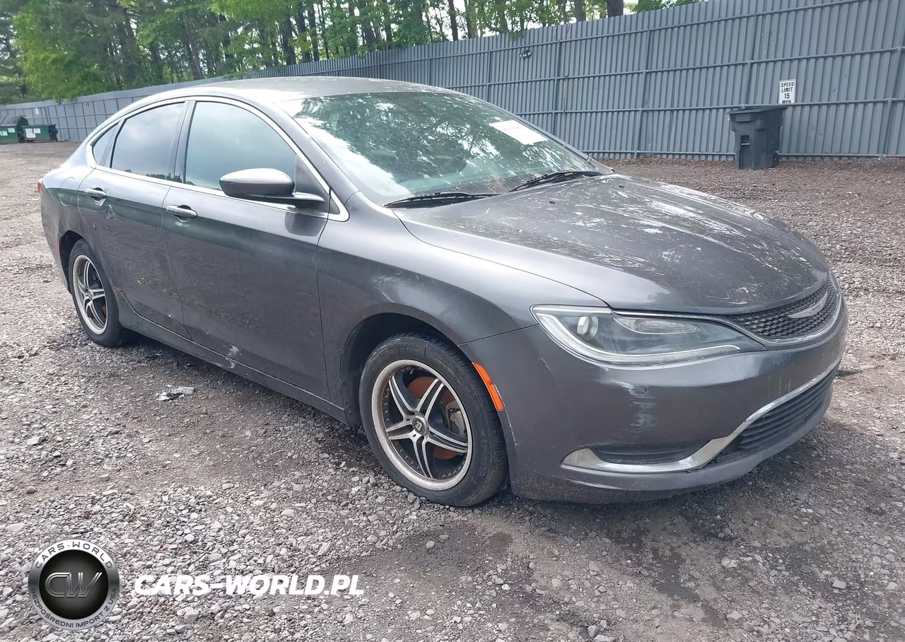 2015 Chrysler 200 Limited – zdjęcie 1 z 13