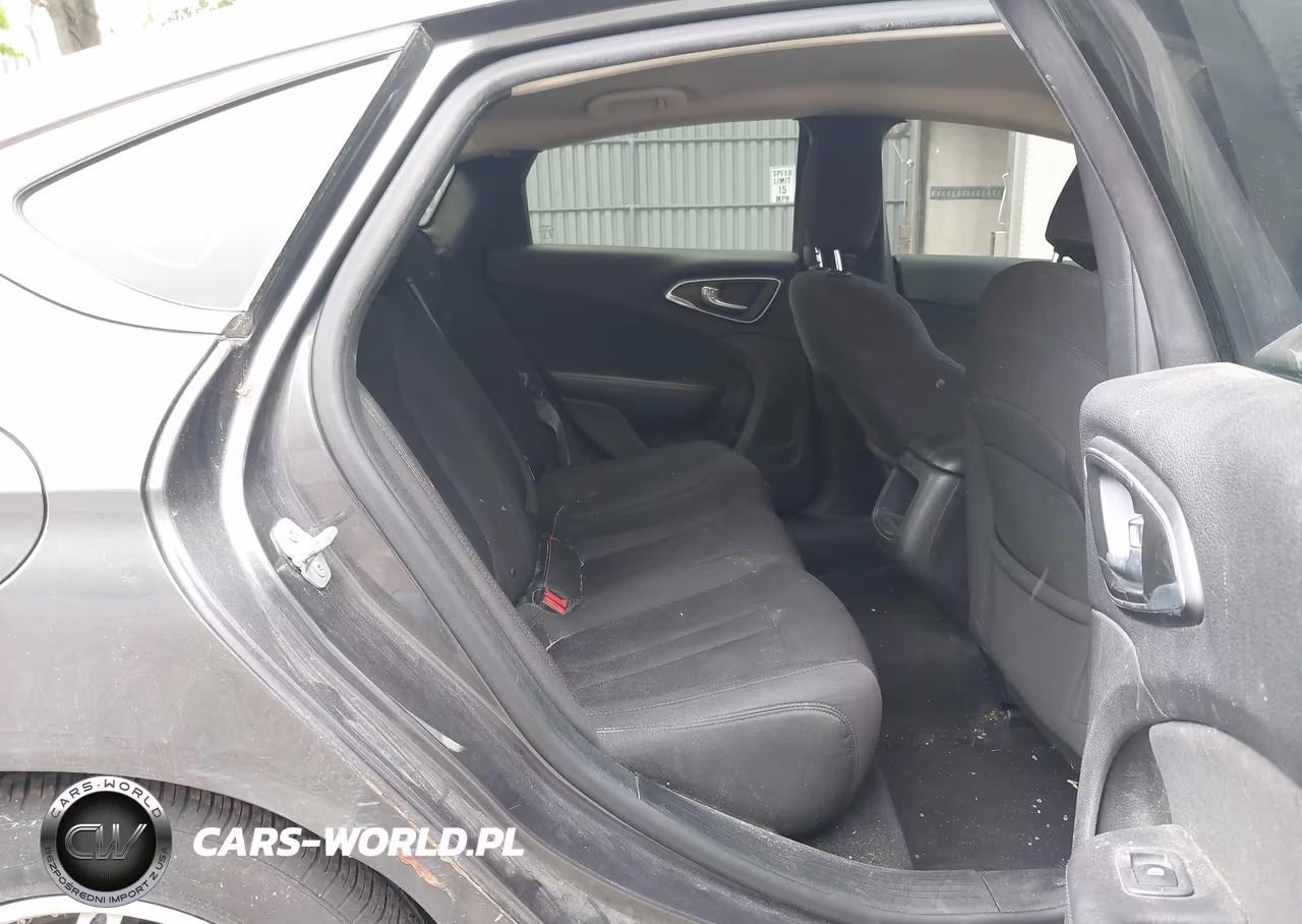2015 Chrysler 200 Limited VIN:1C3CCCABXFN658575 - 8