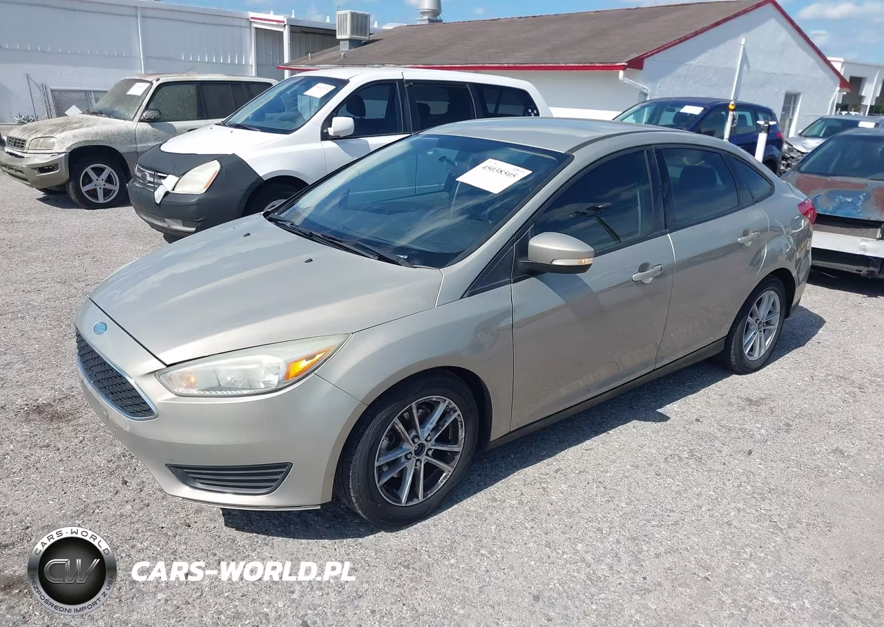 2015 Ford Focus Se VIN:1FADP3F27FL279967 - 2