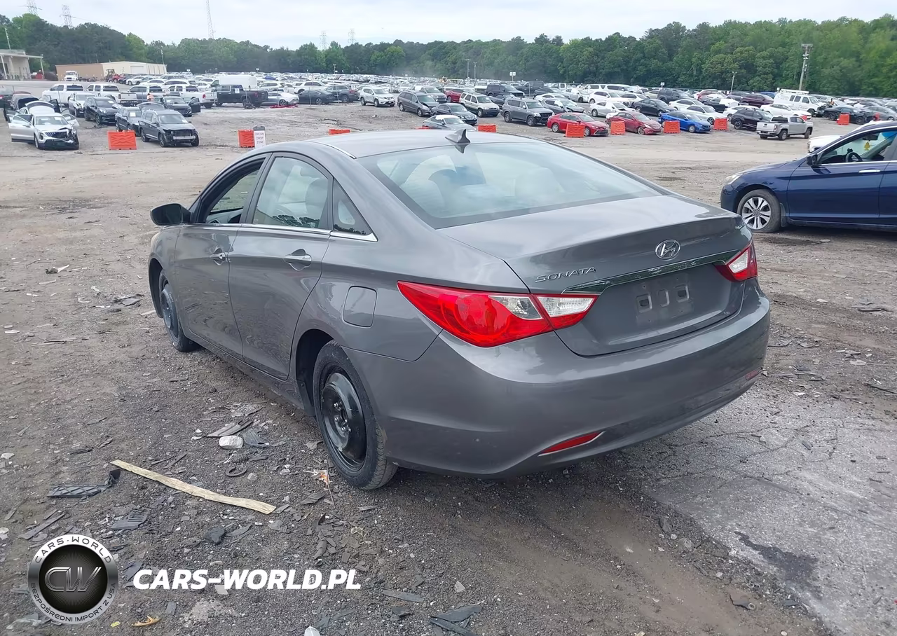 2013 Hyundai Sonata Gls VIN:5NPEB4AC7DH749404 - 3
