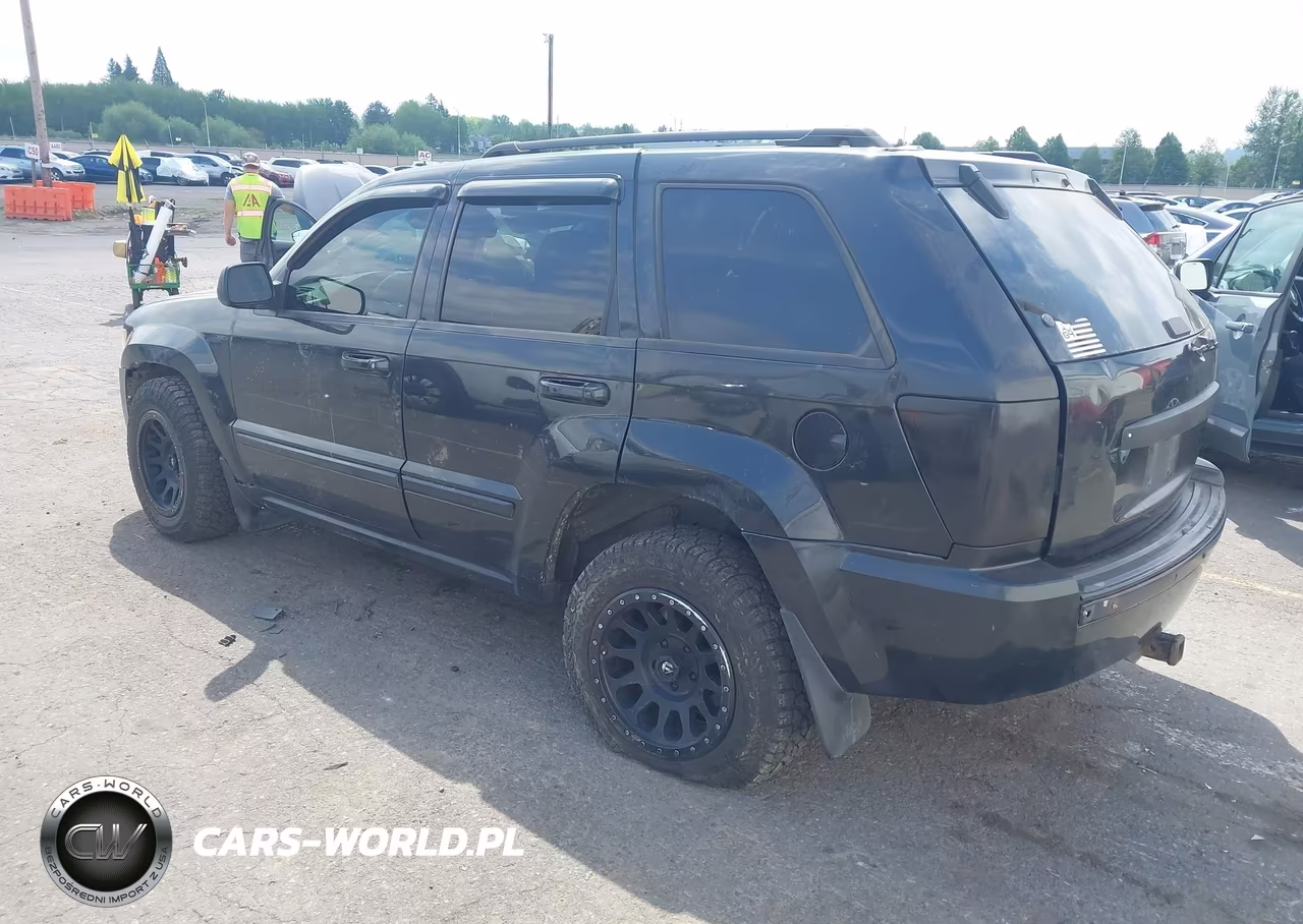 2009 Jeep Grand Cherokee Laredo VIN:1J8GR48K69C555797 - 3