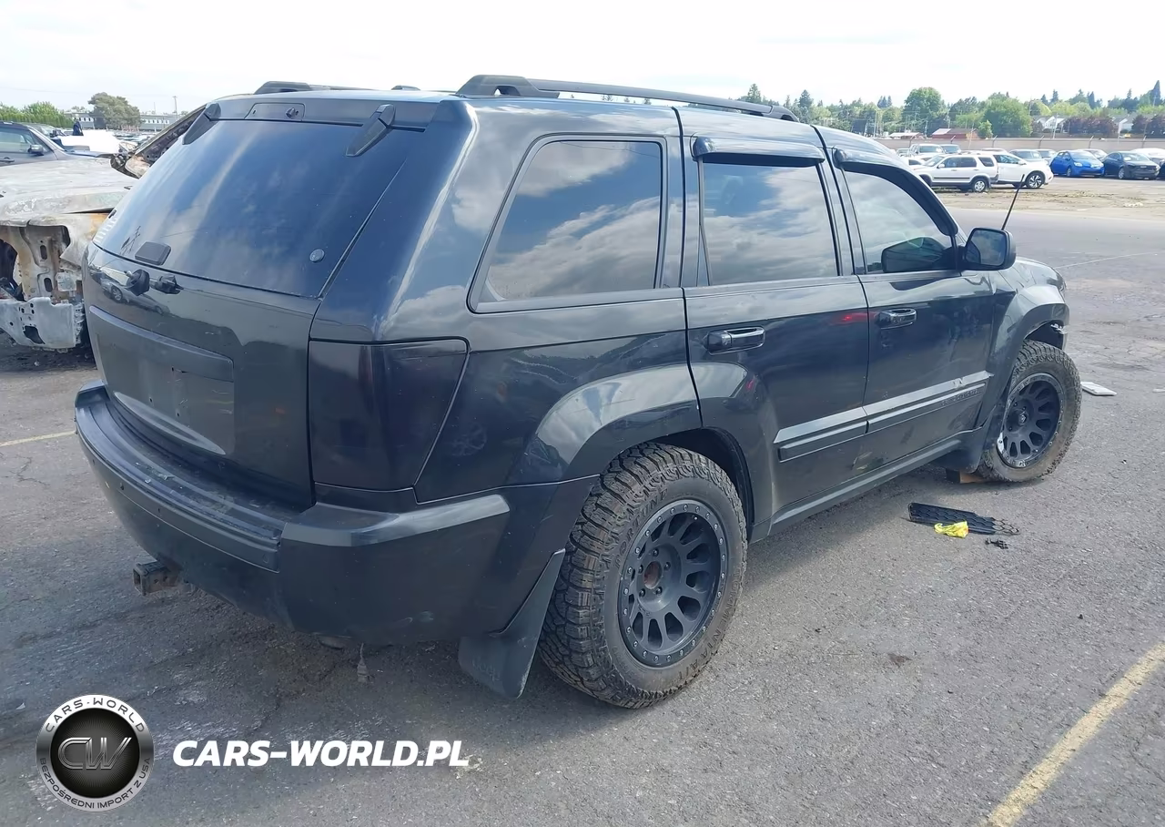 2009 Jeep Grand Cherokee Laredo VIN:1J8GR48K69C555797 - 4