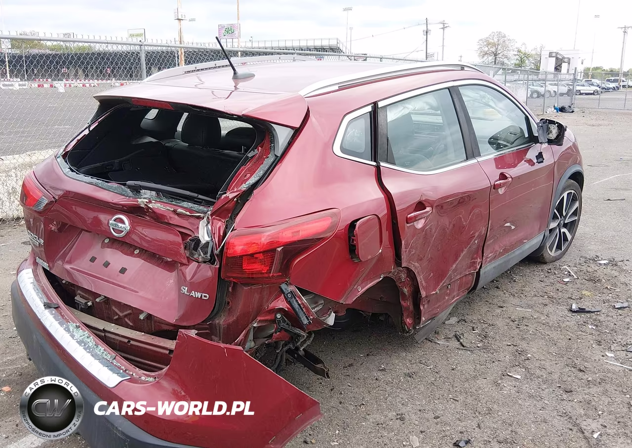 2019 Nissan Rogue Sport Sl VIN:JN1BJ1CR2KW319084 - 4