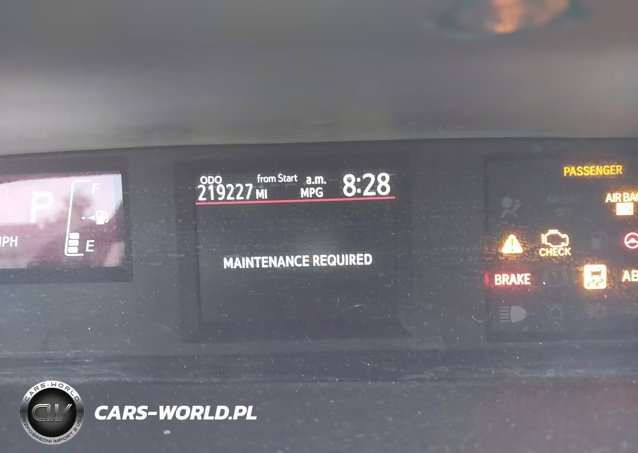 2015 Toyota Prius C Two VIN:JTDKDTB3XF1103077 - 14