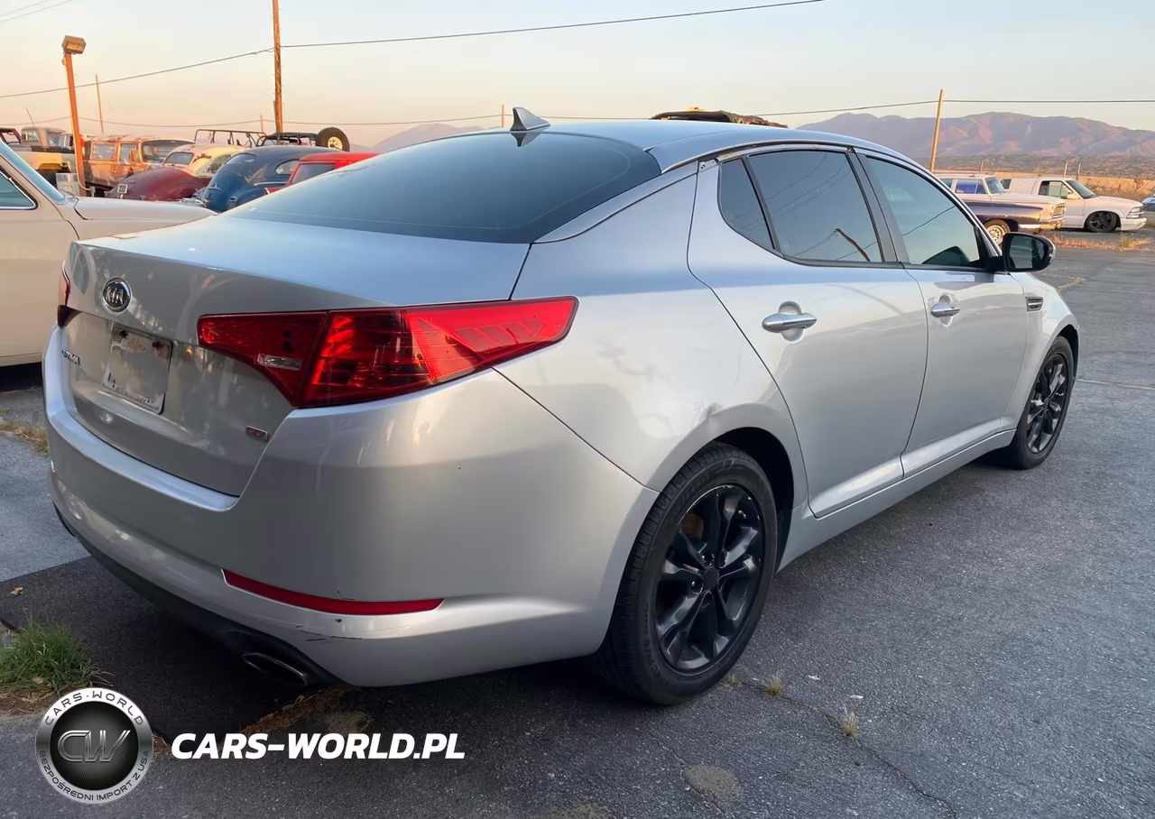 2012 Kia Optima Lx VIN:5XXGM4A72CG045143 - 4