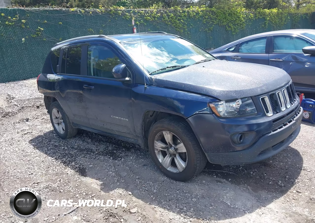 2017 Jeep Compass Latitude 4X4 – zdjęcie 1 z 16