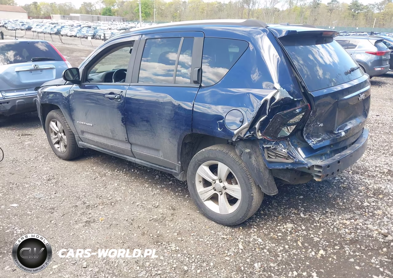 2017 Jeep Compass Latitude 4X4 VIN:1C4NJDEB1HD106160 - 3