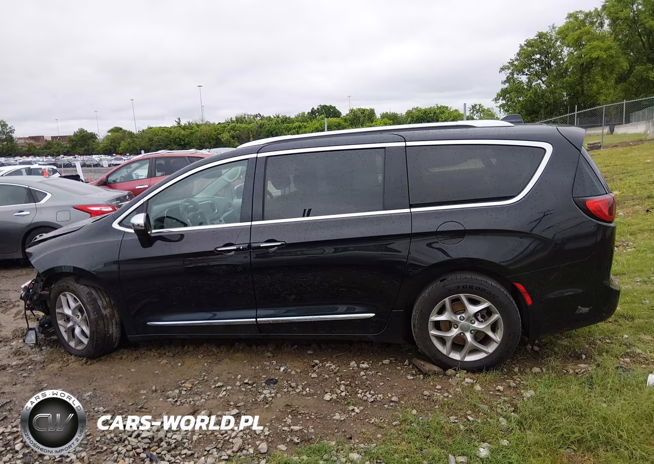 2019 Chrysler Pacifica Limited VIN:2C4RC1GG0KR731561 - 14