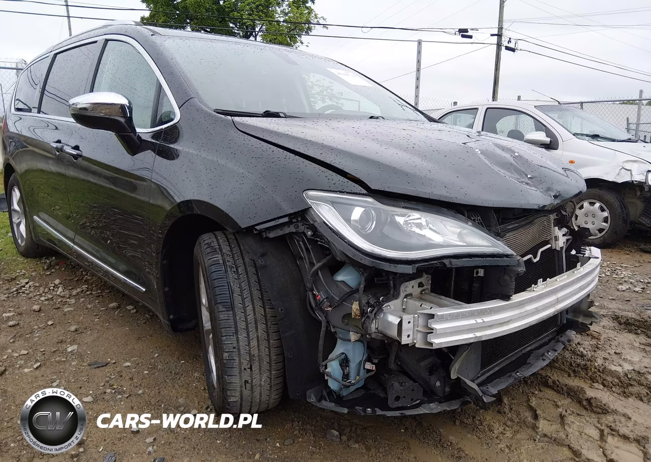 2019 Chrysler Pacifica Limited VIN:2C4RC1GG0KR731561 - 17
