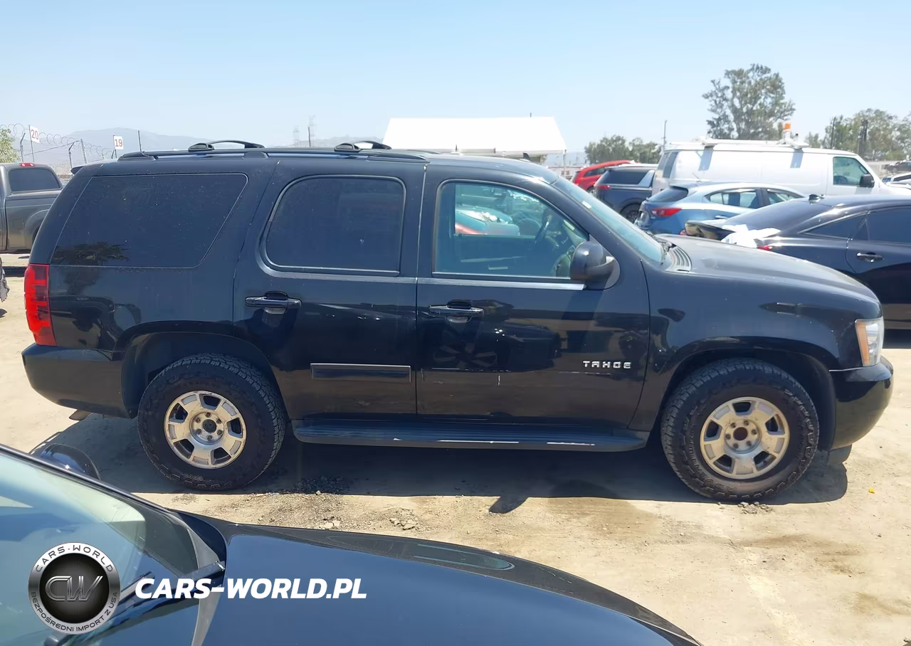 2012 Chevrolet Tahoe Ls VIN:1GNSCAE09CR150498 - 13